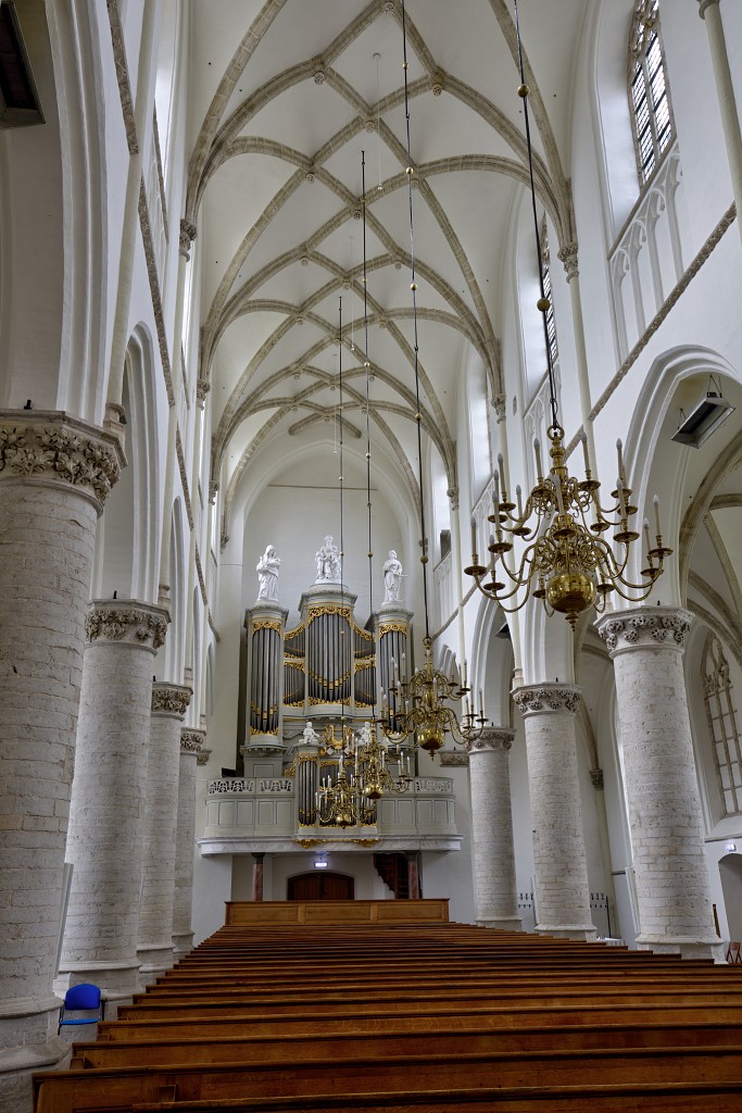 HDR Basiliek Basilica basilique Grote of Onze Lieve Vrouwekerk Tholen kerk eglise church kerkfotografie kerk religie religion bezienswaardigheden